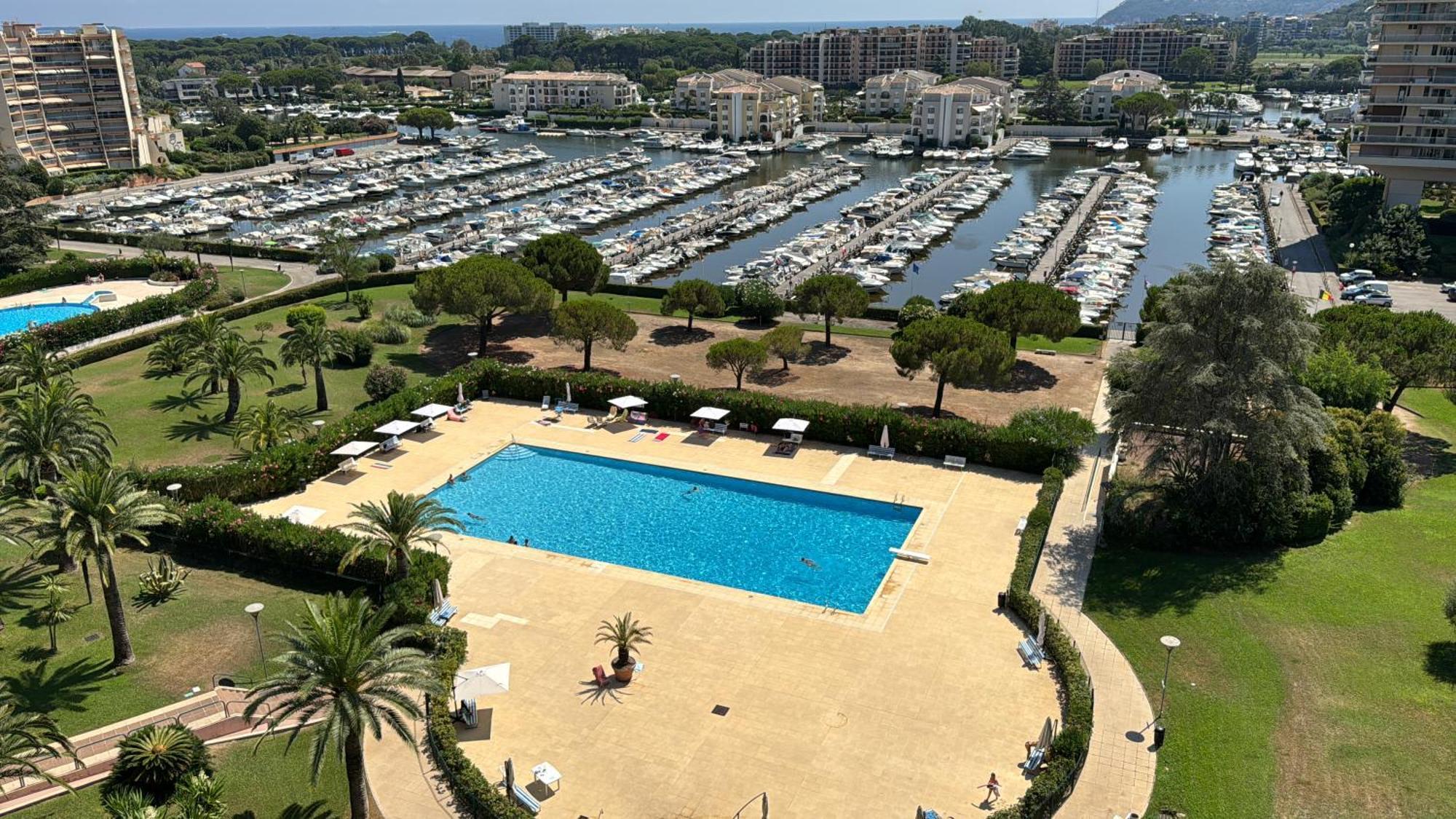 Appartement T3 De Standing Vue Mer Et Marina Mandelieu 外观 照片