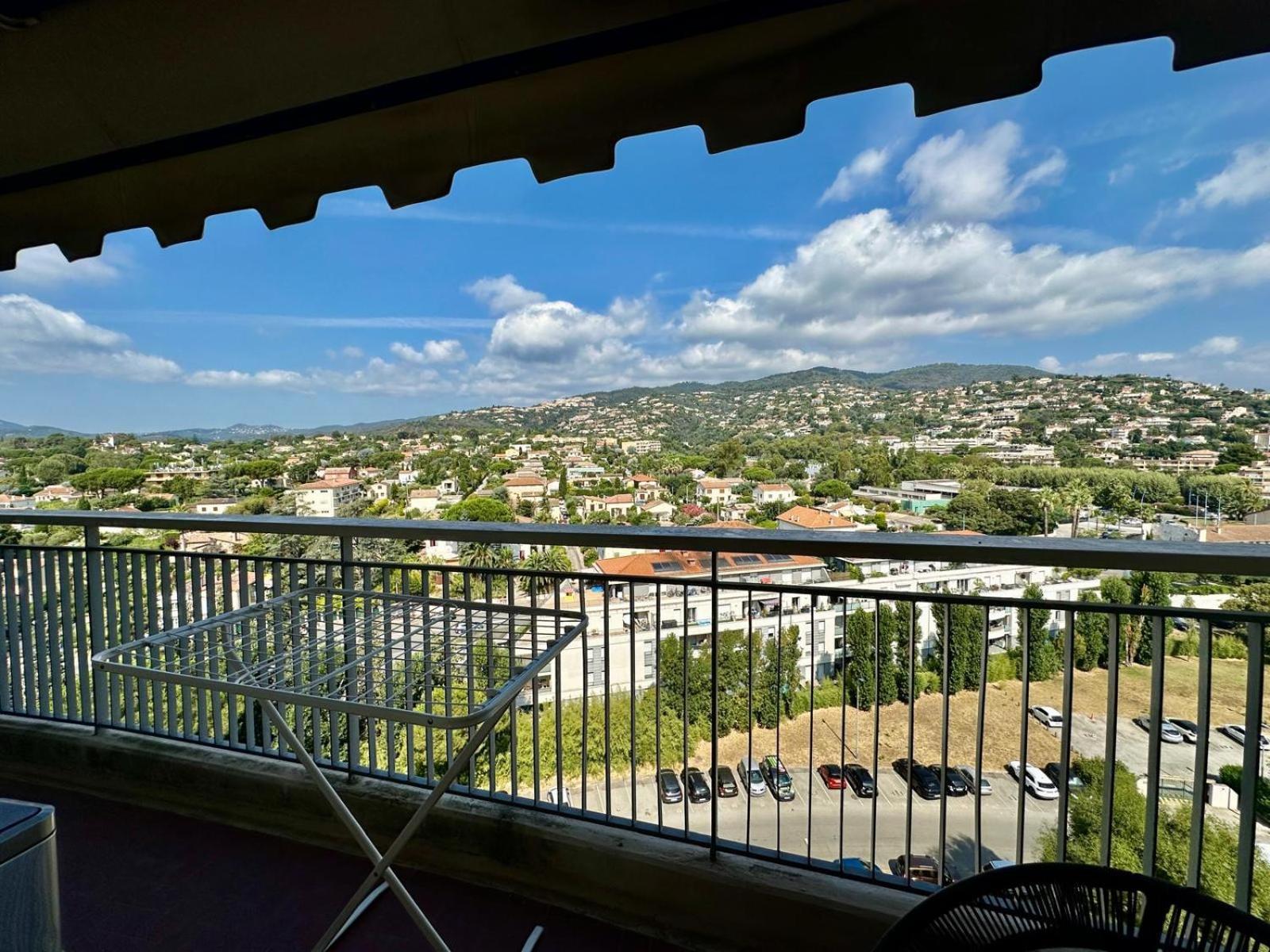 Appartement T3 De Standing Vue Mer Et Marina Mandelieu 外观 照片
