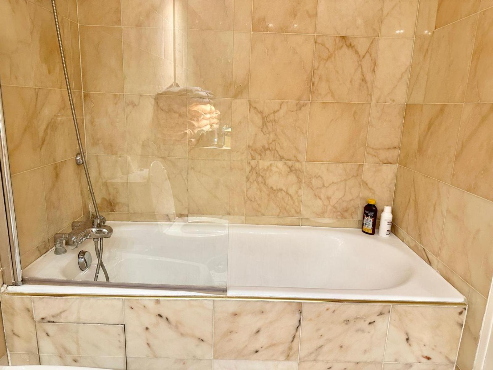 Appartement T3 De Standing Vue Mer Et Marina Mandelieu 外观 照片