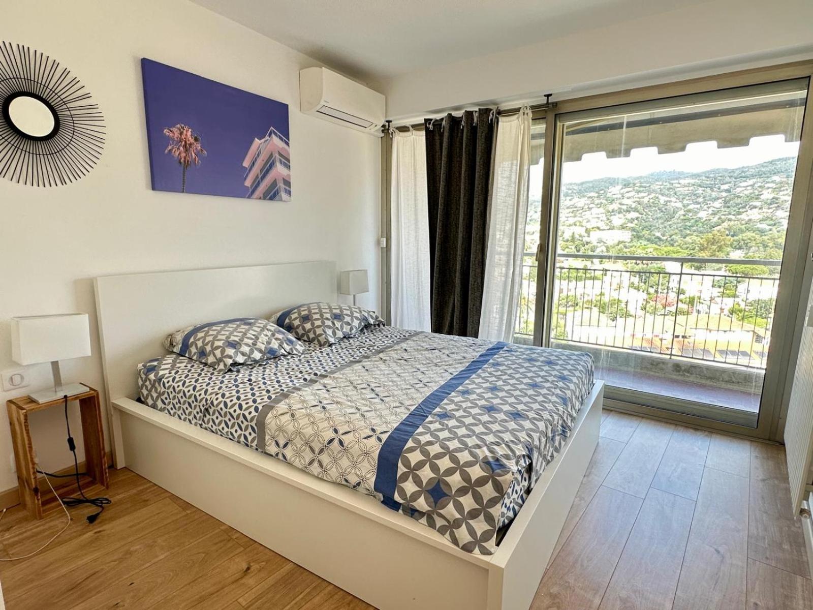 Appartement T3 De Standing Vue Mer Et Marina Mandelieu 外观 照片