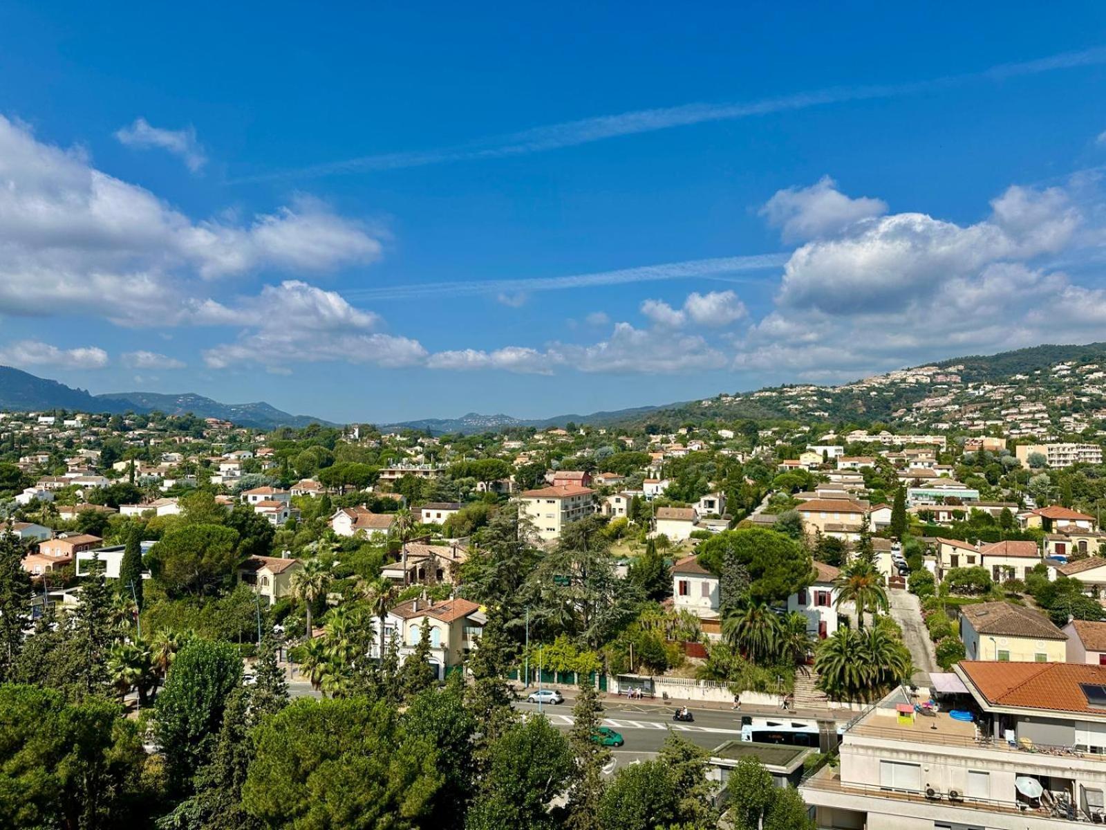 Appartement T3 De Standing Vue Mer Et Marina Mandelieu 外观 照片